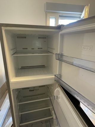 Nevera Beko - Ideal para piso pequeño