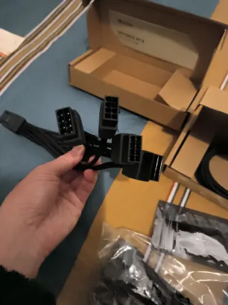 Cable RTX 5090 NVIDIA