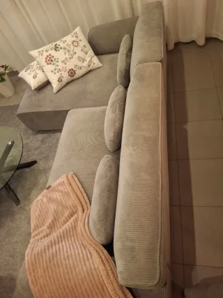 SÚPER SOFÁ CON CHAISELONGUE EN OFERTA POR MUDANZA!