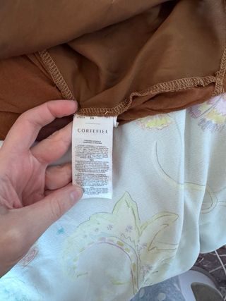 Blusa top satinado marrón