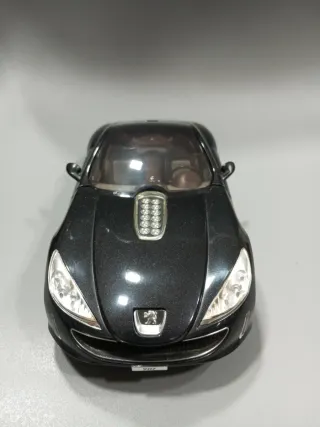 Peugeot 907 1/18