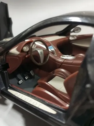 Peugeot 907 1/18