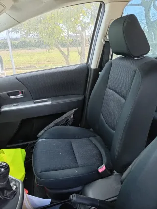 Mazda 5 Mazda 5 2010