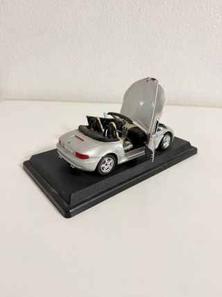 BMW M Roadster 1:24