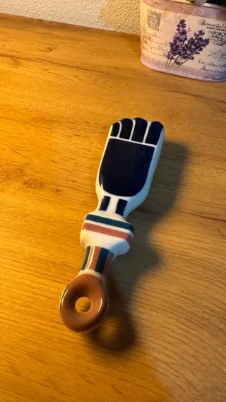 Figura Mano Guía Sargadelos Años 80