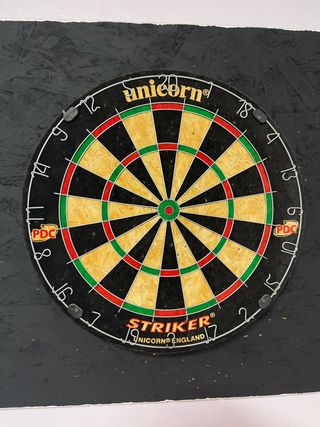 Diana de dardos Unicorn Striker