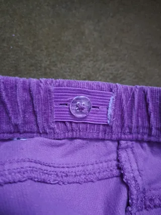 Pantalones campana de pana fina lila para niña