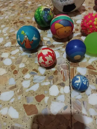 Lote de Pelotas Variadas para Niños