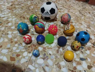 Lote de Pelotas Variadas para Niños