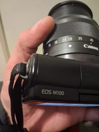 Cámara Canon EOS Negra