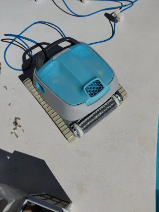 Robot Limpiafondos Dolphin