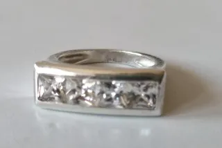 Conjunto Anillo y Pendientes Plata Ley Circonitas