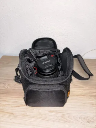 Canon EOS 4000D + Objetivo 18-55 mm + Funda