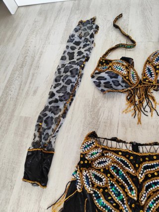 Traje Danza Vientre azul marino y Dorado