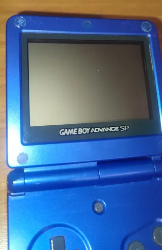 Game Boy Advance SP Azul + Spyro 2 + cargador