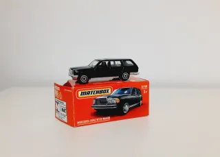 Matchbox Mercedes-Benz W123 Wagon