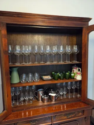 Vitrina antigua estilo inglés victoriano de caoba