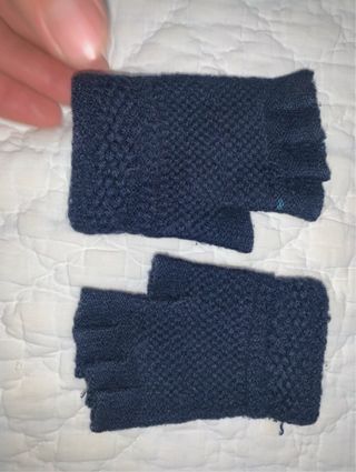 Pack 2 gorros y 4 guantes invierno
