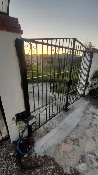 Puerta de Hierro Automática