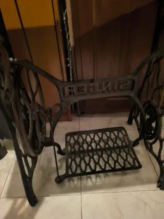 Máquina de coser Singer antigua