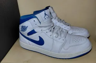 Nike Air Jordan Mid Zapatillas Blancas y Azules