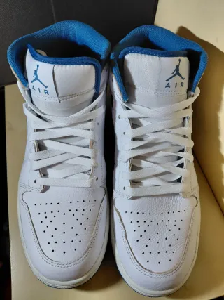 Nike Air Jordan Mid Zapatillas Blancas y Azules