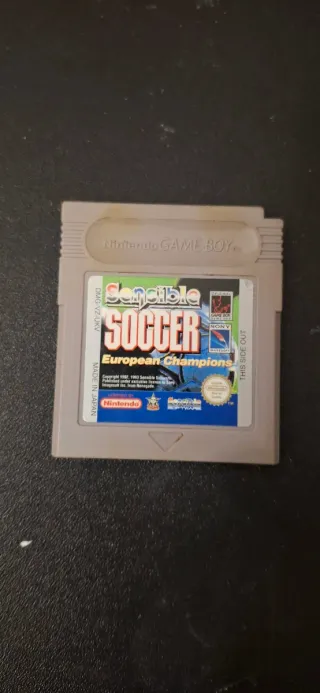 Lotto 8 giochi Nintendo Game Boy