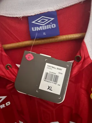 Camiseta Retro Fútbol Cantona Roja/ XL