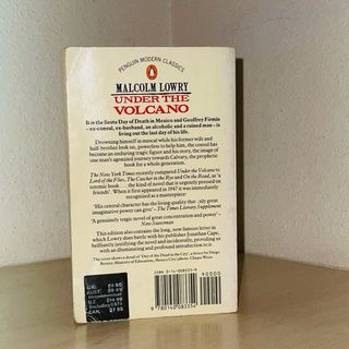Under the volcano, de Malcolm Lowry
