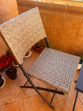 Nuovo set tavolo e sedia per casa e giardino