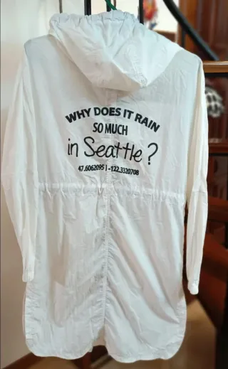 Chubasquero juvenil blanco