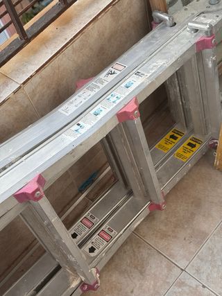 Escalera telescopica extensible grande