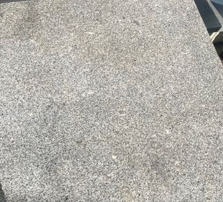 Mesa de hierro y mármol