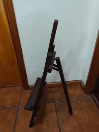 Cavalete / porta quadros