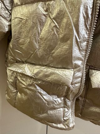 Abrigo dorado zara 2-3 años