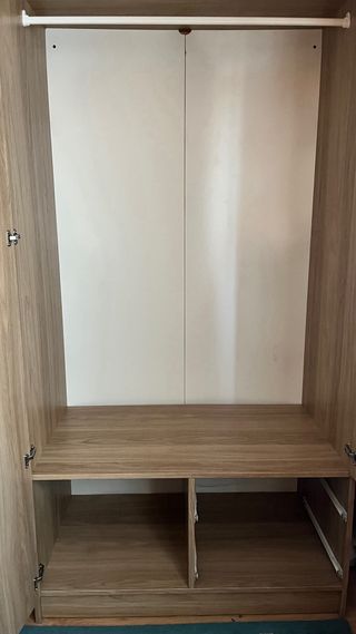 Armario de dos puertas y cajones de ikea VILHATTEN