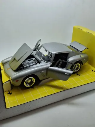 Ferrari 250 GT Berlinetta 61 Jouef Evolution 1:18.