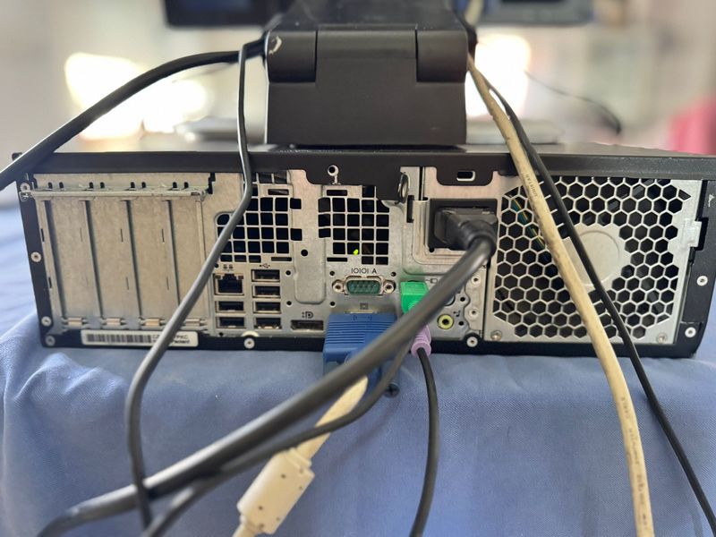 Sobremesa completo HP I5 8GB RAM 240SSD LEER afbeelding 2