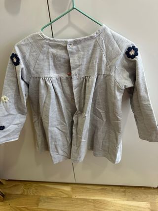 Vestido niña doña carmen gris con flores