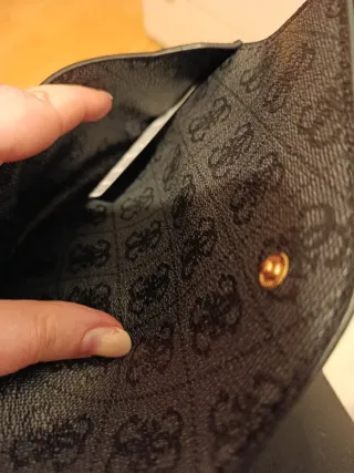 Cartera Guess nueva sin uso