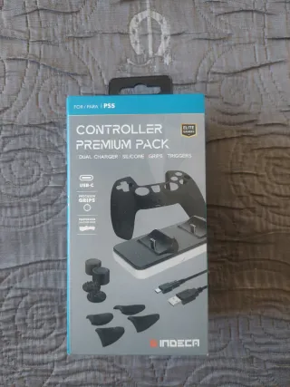 Cargador PS5 y accesorios