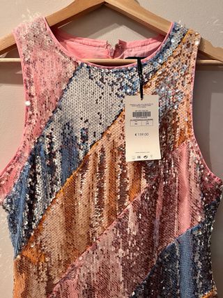 Vestido fiesta tipo charlestón de Uterqüe - Nuevo