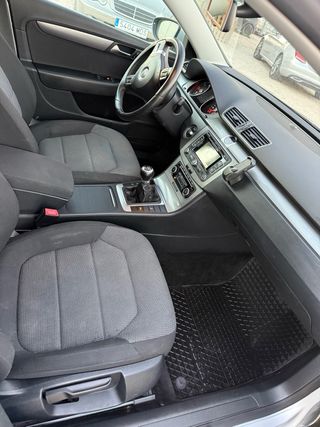 Volkswagen Passat 2011