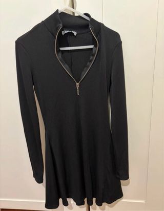 Vestido de manga comprida preto