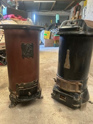 ESTUFA ANTIGUA DE HIERRO FUNDIDO