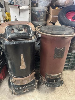 ESTUFA ANTIGUA DE HIERRO FUNDIDO