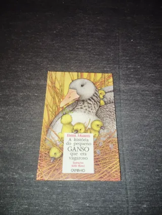 A história do pequeno ganso que era vagaroso Novo
