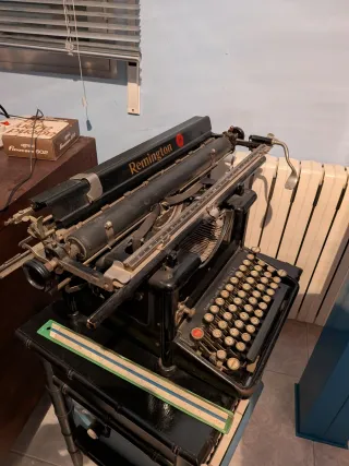 Máquina de Escribir Antigua Remington No. 12