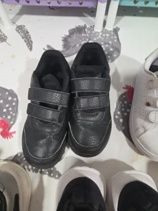 Zapatillas deportivas niño Adidas,talla 30