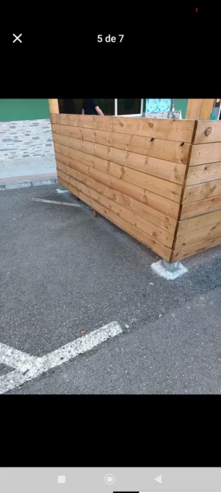 Cierre de terraza de madera tratada para exterior